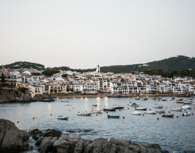 Où aller en vacances sur la Costa Brava ? Découvrez les plus belles destinations !
